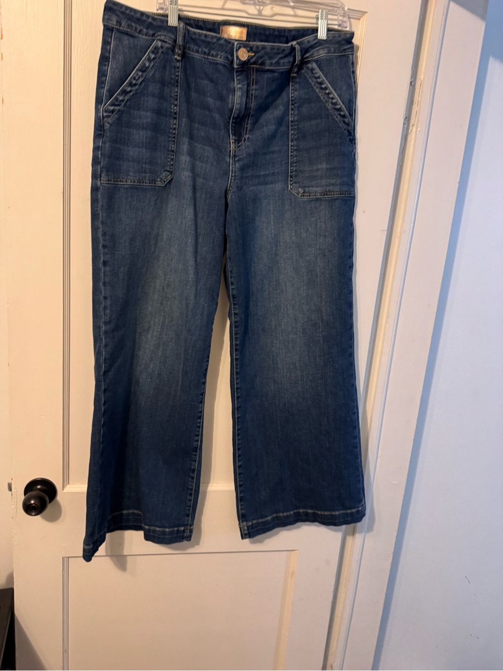 Kut from the Kloth Dark Blue Wide-Leg Denim Jeans with Front Patch Pockets